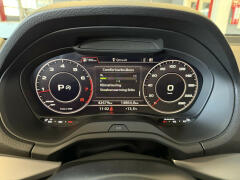 Audi-Q2-25