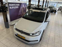 Volkswagen-Touran-8