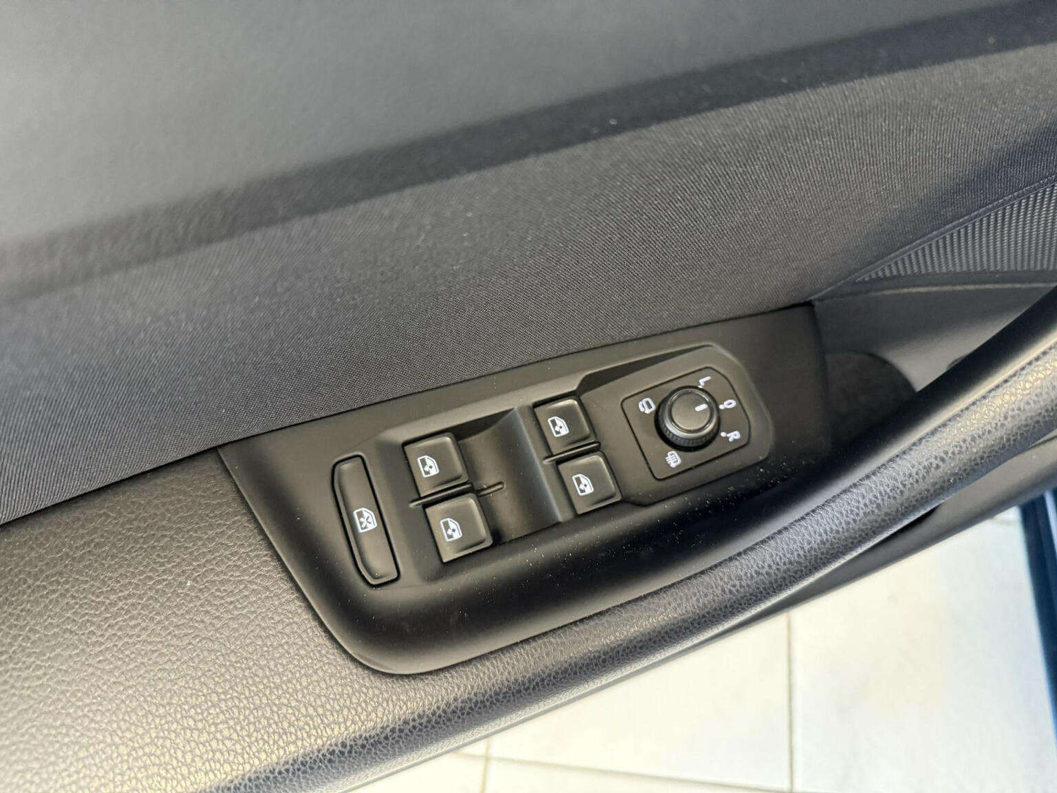 Volkswagen-Passat-19